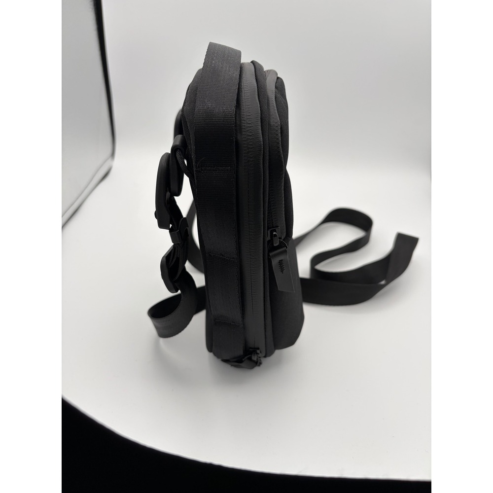 Alpaka Metro Sling V2 Black Weatherproof Tech Crossbody Bag Axoflux 300D - Picture 4 of 9